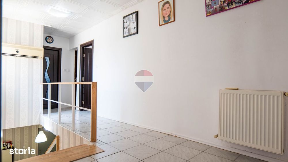 Vanzare vilă cu 2 unitati locative independente in Pantelimon, Central