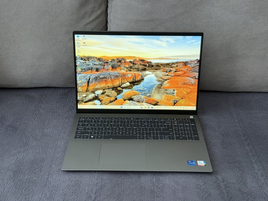 16’FHD+IPS/i7-1360p/Dell Vostro 5630/16GB DDR5/512GB SSD/Гаранция