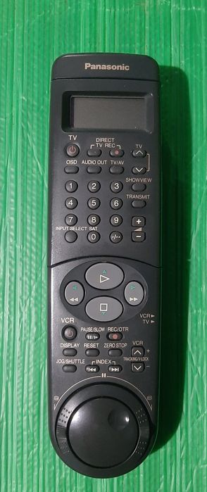 Vând telecomandă originală panasonic și blaupunkt video recorder hs950