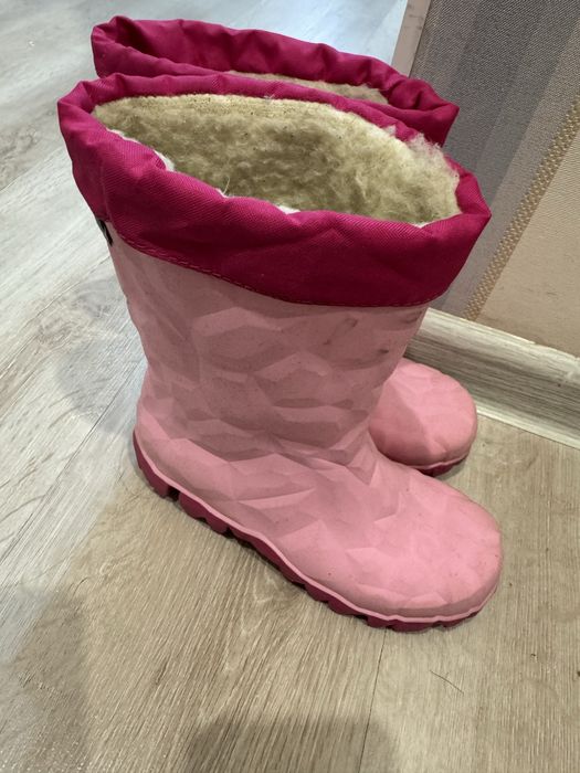 Утепленные детские сапоги