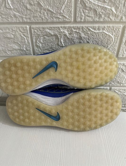 Бутсы футбольные