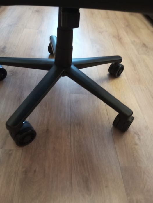 Продам кресло компьютерное