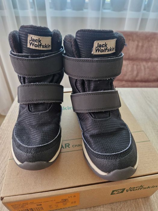 Ботуши JACK WOLFSKIN - водоустойчиви и термоизолирани, размер 30