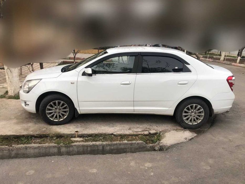 Chevrolet Cobalt 2015 yil 4 poziciya