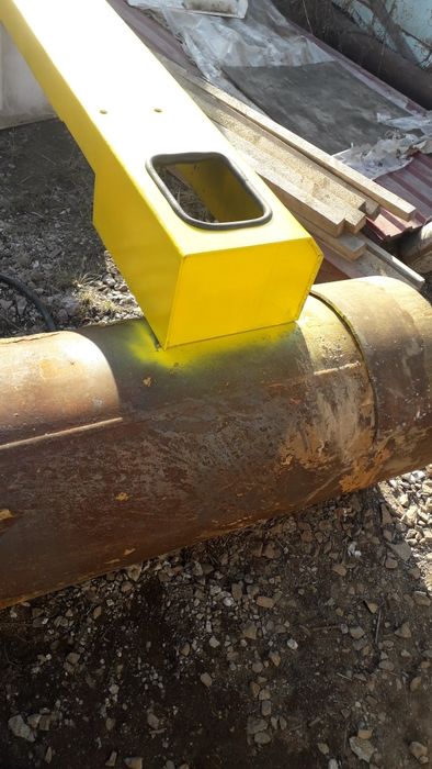 Продам бампер к 700