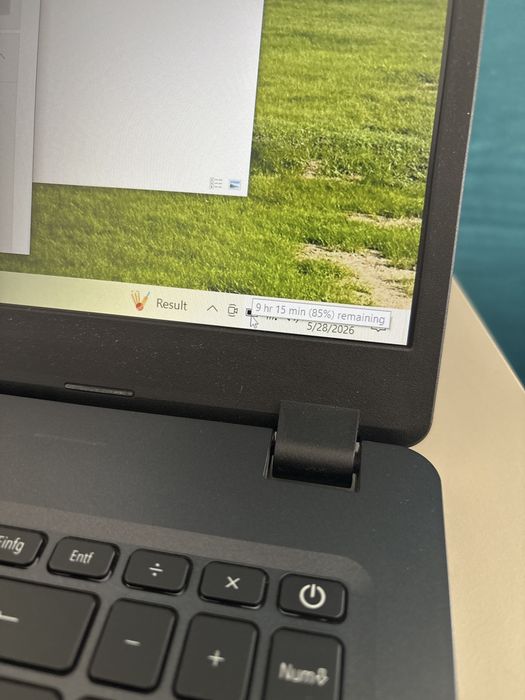 Acer •Amd Ryzen 5 •16Gb • 512• Taste luminate• Stare excelenta