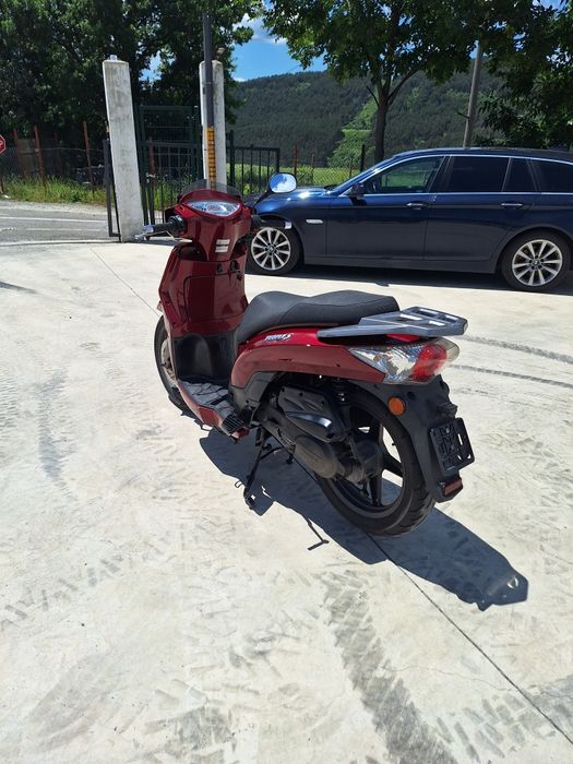 Продава се скутер 50 кубика