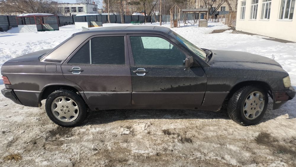 Продам Мерседес 190