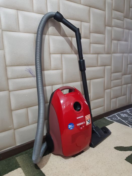 Продаётся пылесос Samsung