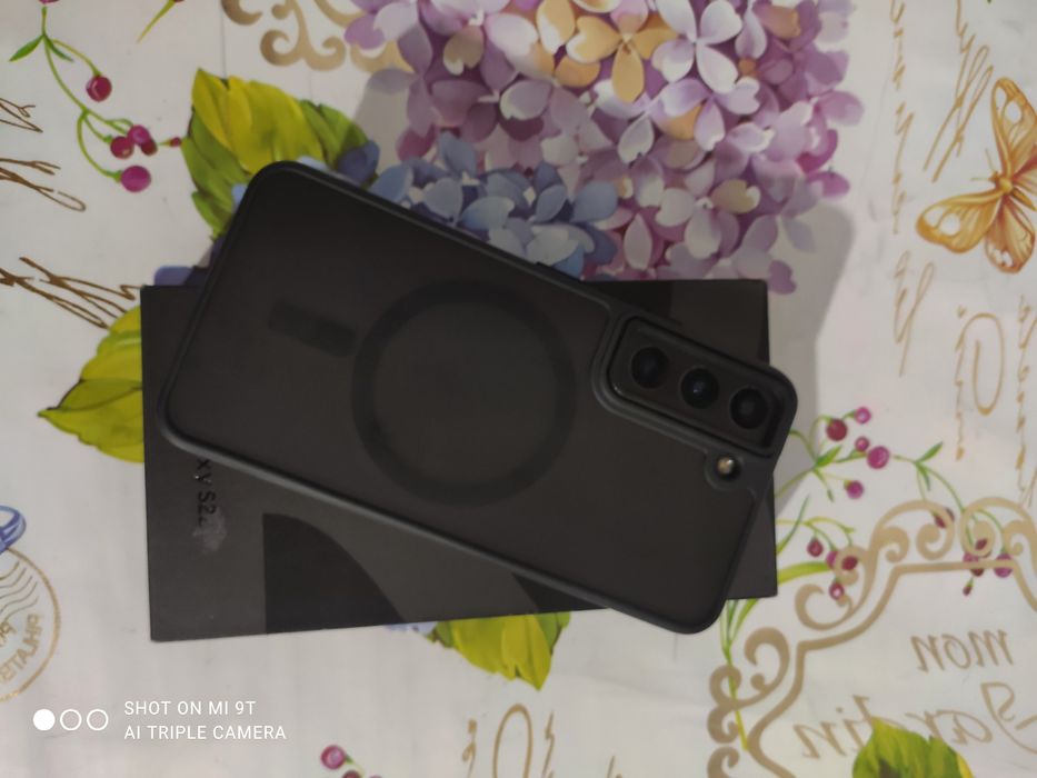 Samsung s22 128 в хорошем состоянии