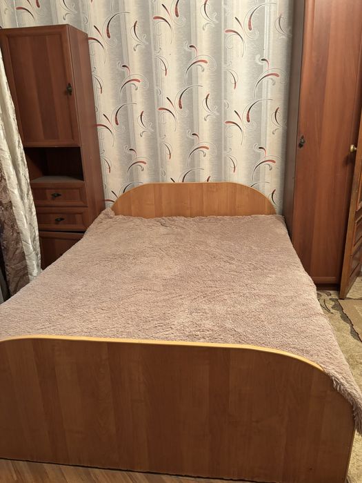 Отдам даром кровать