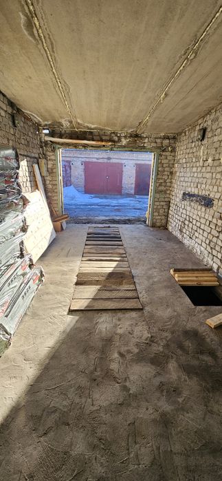 Продам большой гараж