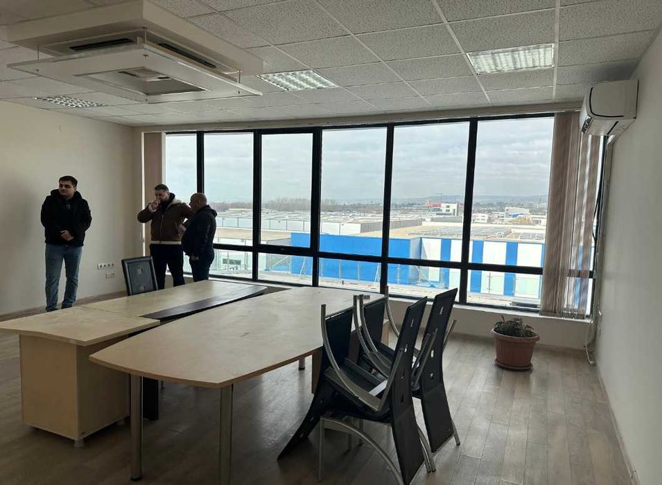 Офис 56 м2, до Метро