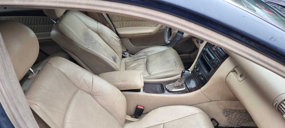 Мерцедес   с 200