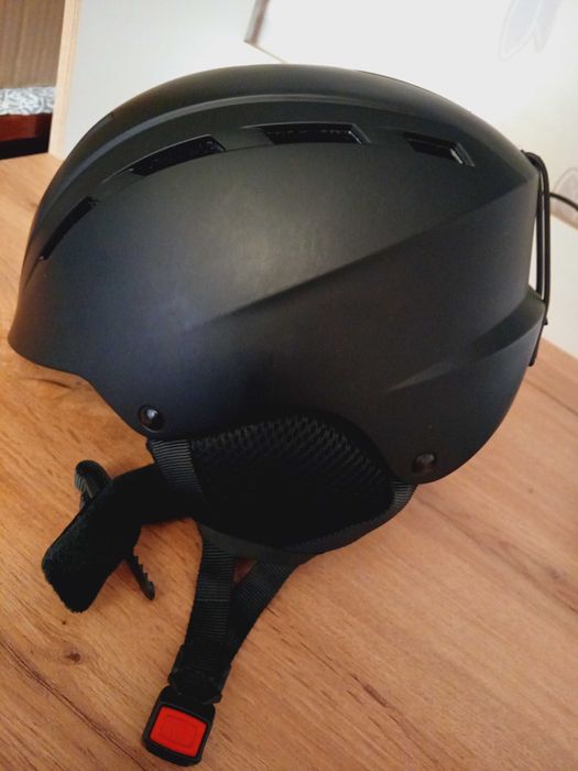 Нова Каска за ски  N54-58/ Roxy очила