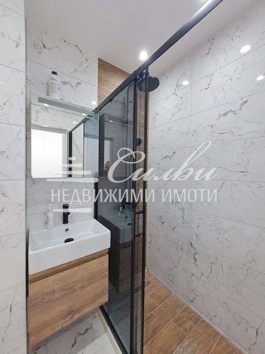 Продава се Двустаен апартамент в Шумен, Тракия - 64 кв.м за 1507 €/кв.м - Снимка #11