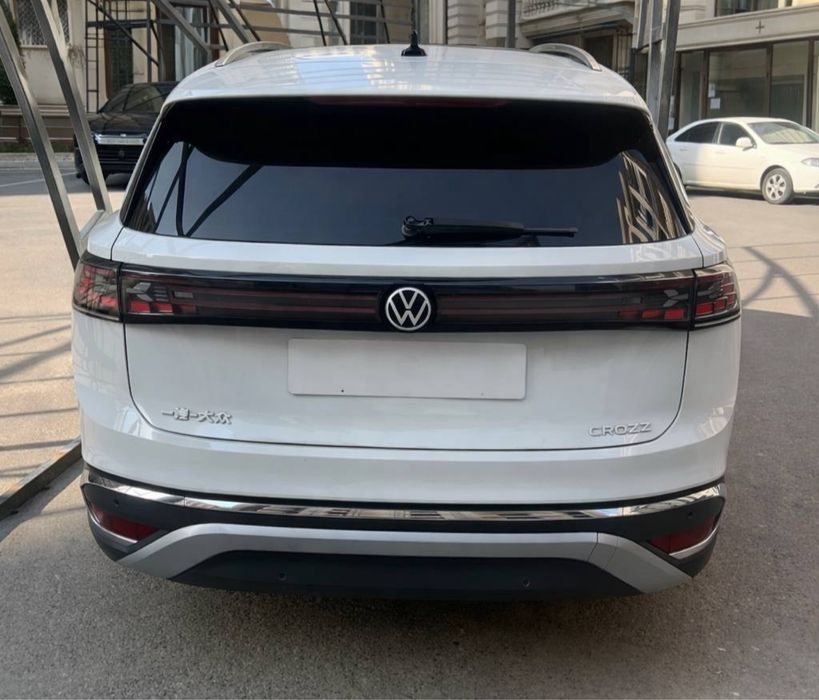 Volkswagen ID 6 PURE CROZI