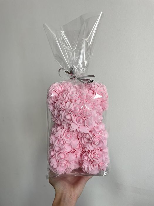 Мечета от рози в розово и кремаво