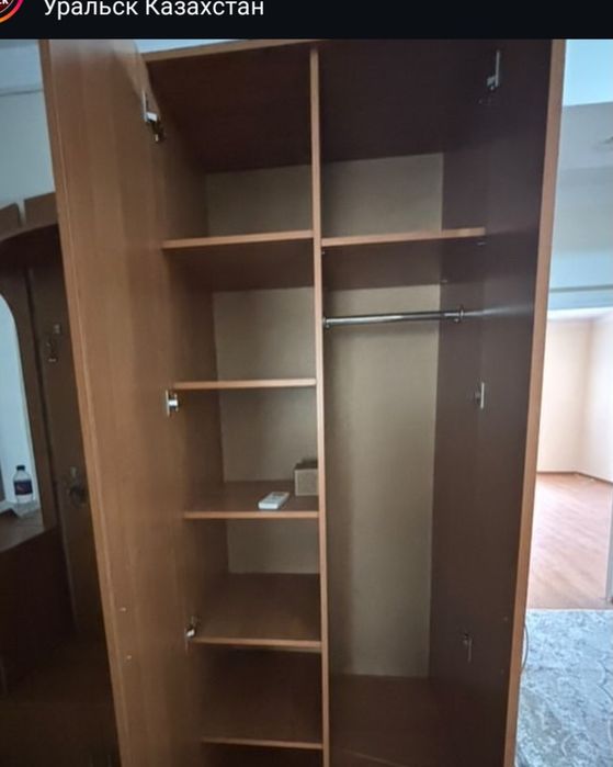 Продам  шкафы для одежды