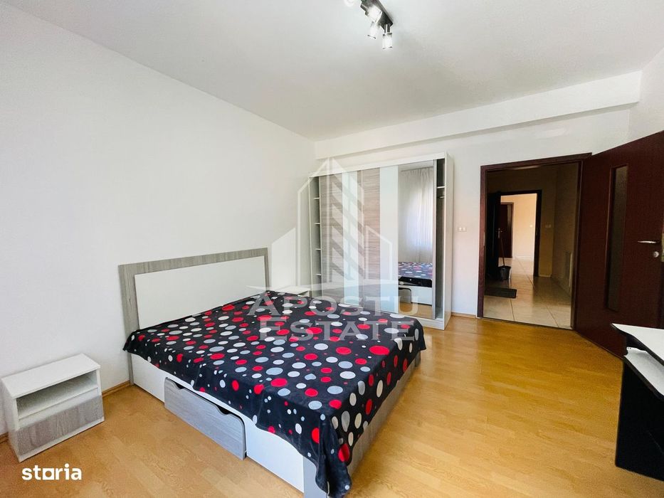 Apartament cu 3 camere la vila/ zona Intim/ 140 mp