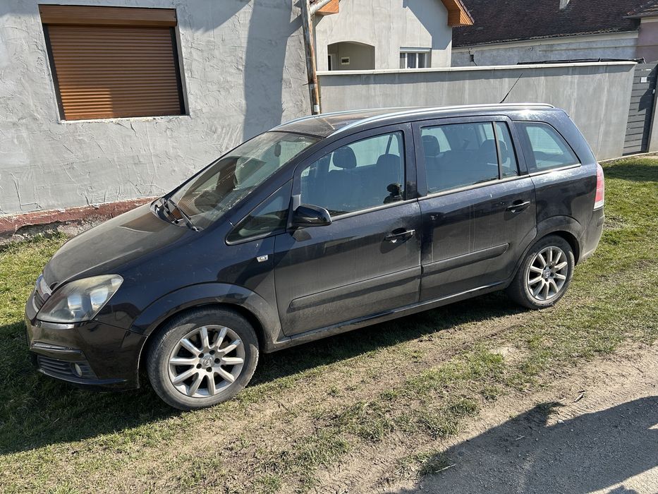 Opel Zafira 7 locuri