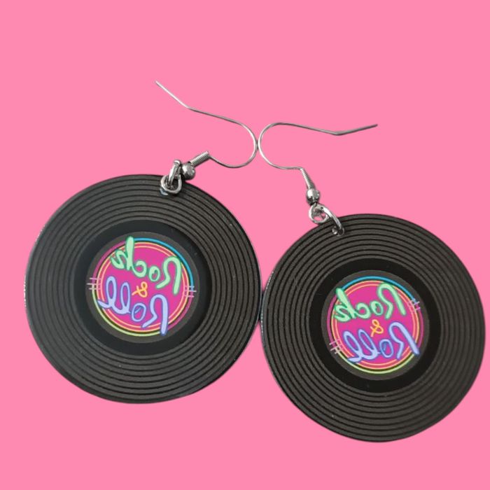 обеци от мъниста