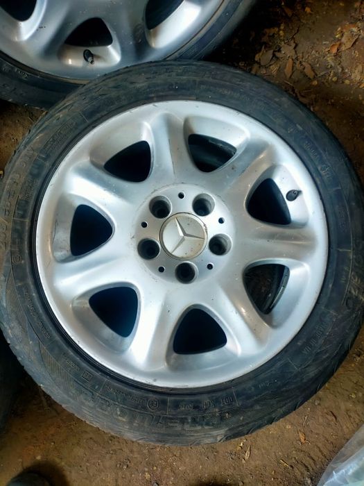 Продам шины с дисками Mercedes Benz