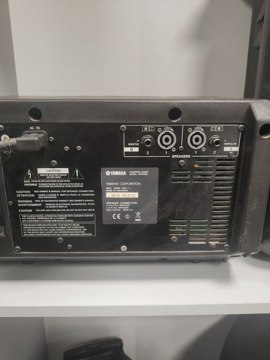 Yamaha EMX 212S Миксер