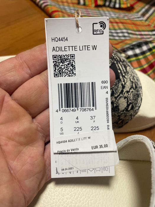 Чехли Adidas-оригинални