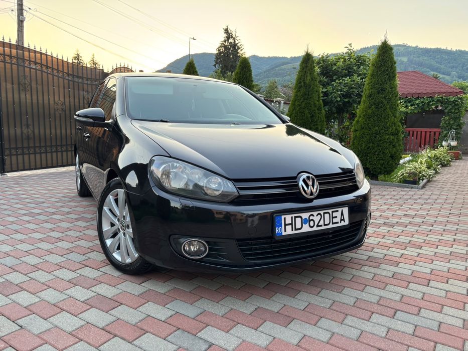 VOLKSWAGEN Golf 2012