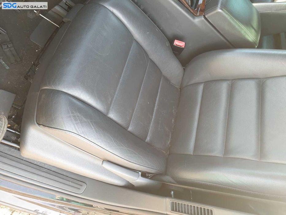 Interior Piele Scaun Scaune Fata cu Incalzire Stanga Dreapta si Bancheta cu Spatar Volkswagen Touareg 7L 2002 - 2010 [C9683]