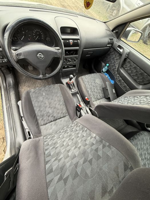 Opel Astra G 1.7 DTi 2000г. на части