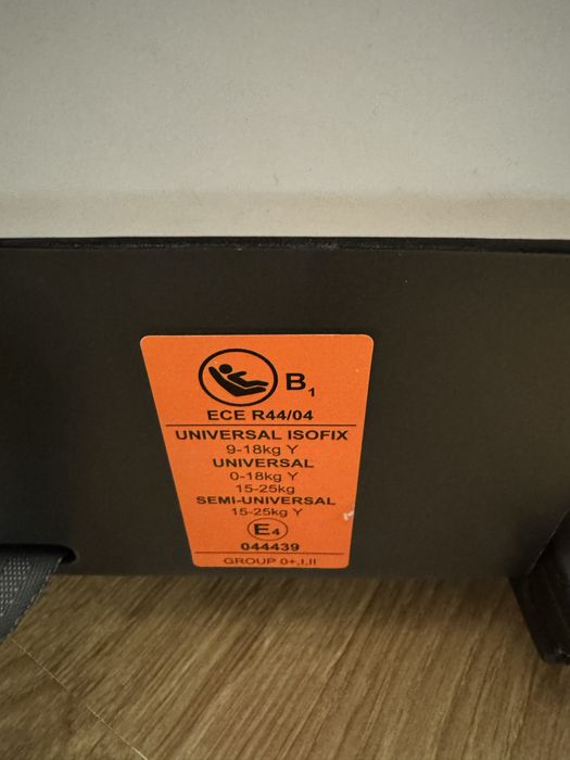 Scaun Auto Chicco cu isofix