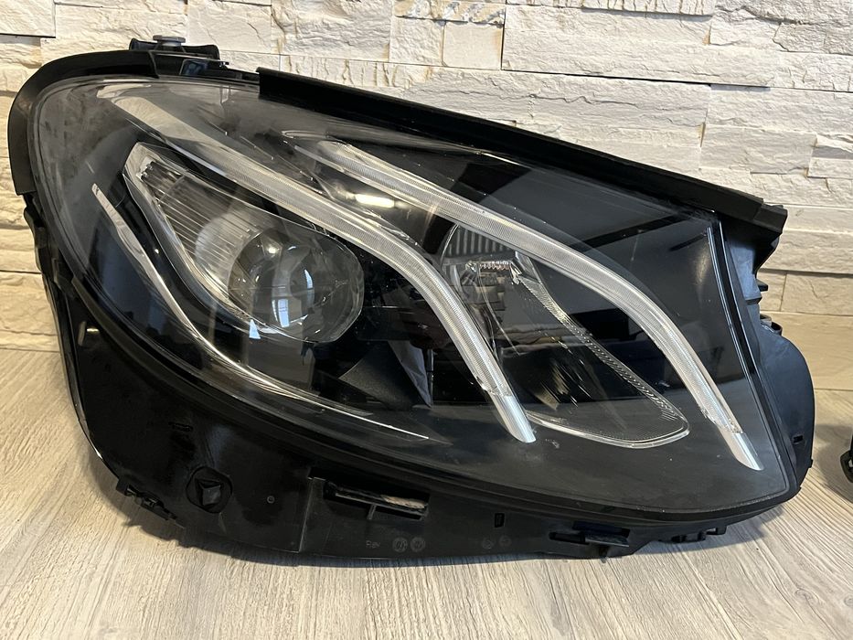 Set far stanga dreapta Mercedes E Class 213 Led Hight