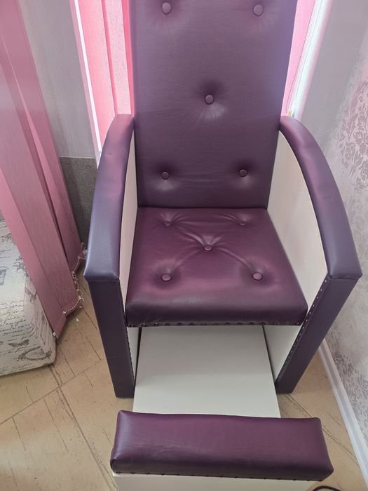 Стол за .педикюр