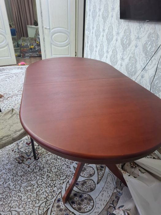 Продам стол производство малайзия