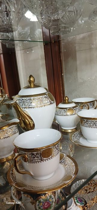 Продается посуда сервизы, кремянки, этажкрки и другая