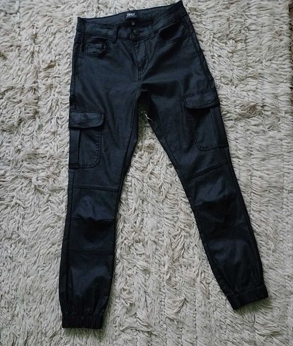 Нови дамски дънки