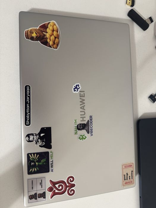 Huawei matebook d15 ryzen 5500u 16/512GB