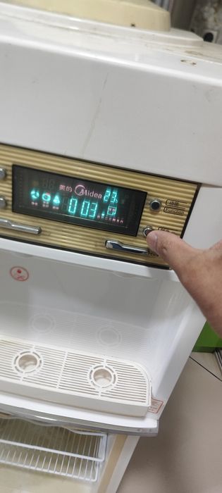 Диспенсер+ холодильник