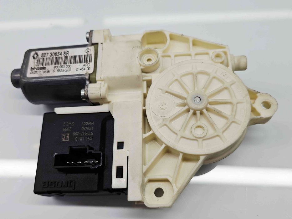 Motoras geam dreapta spate Renault Megane 3 (B95) [Fabr 2008-2016] 013