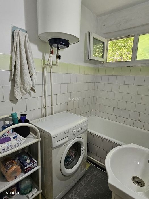 Apartament 3 camere-Podu Ros-etaj 1-67 mp