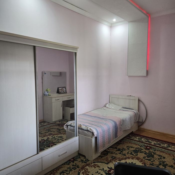 Ховли сотилади Карши шахри Еркургон бозори рупараси