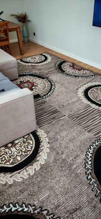Продаю ковёр размер 3м на 4м
