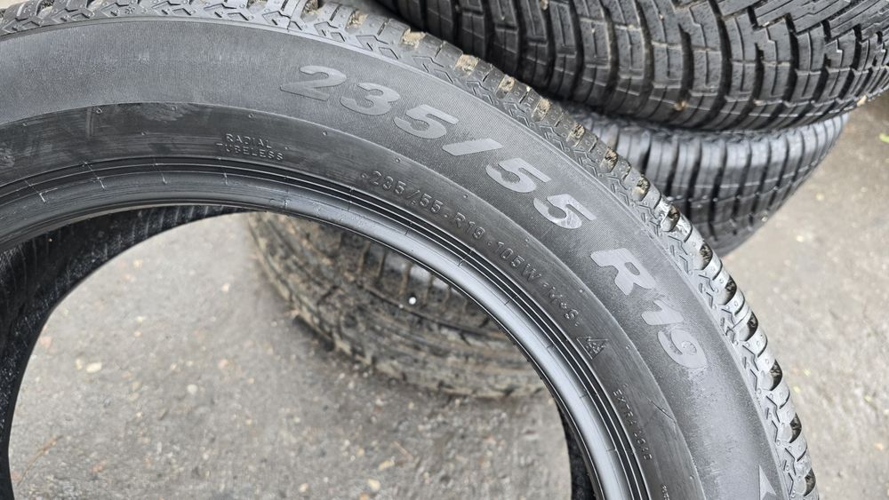 235/55/R19 pirelli
