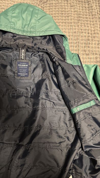 Geacă de vânt Pull & Bear mărime L