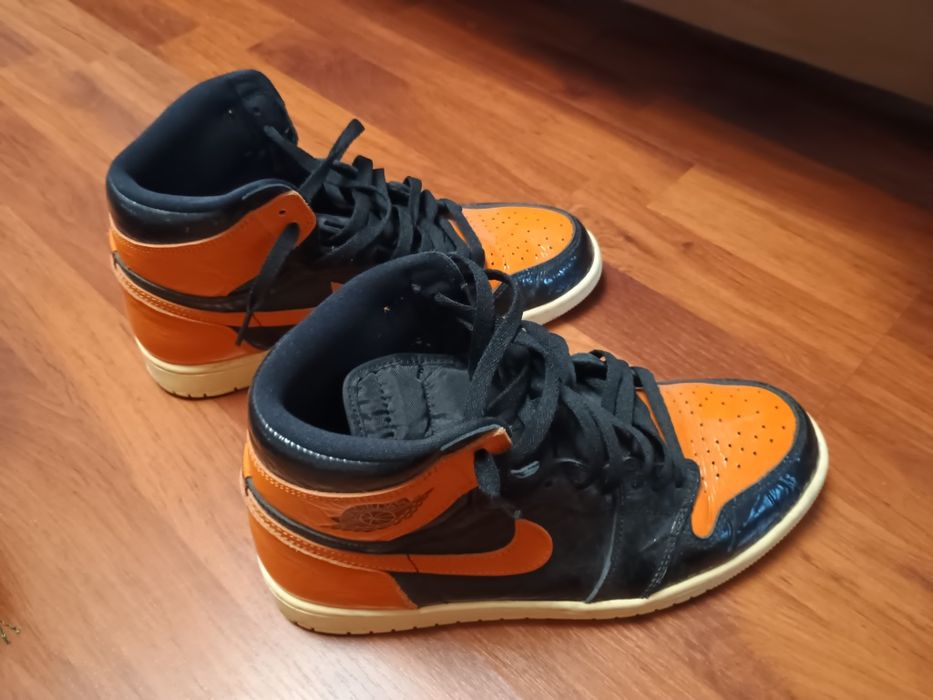 Adidași Jordan 1