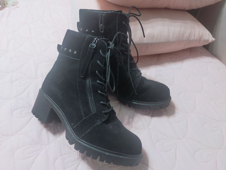 Продам полусапожки новые(зима)