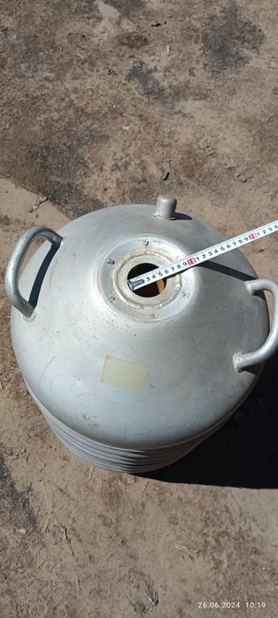 Продам сосуд дьюара