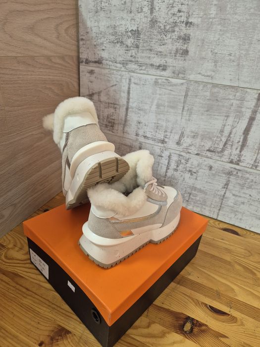 Кроссовки зимние